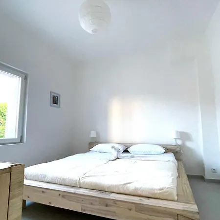 Skapin Dvor Eg Daire Pakoštane